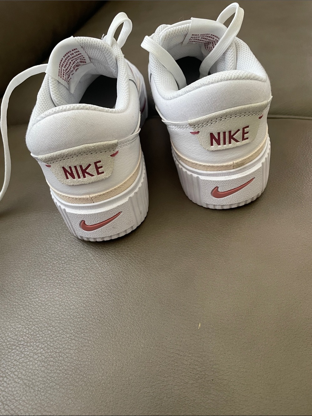 Nike Women's White Sneakers with Rose Pink Swoosh - Picture 3 of 7